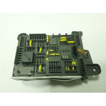 CAJA RELES / FUSIBLES 61146931687 693168703 