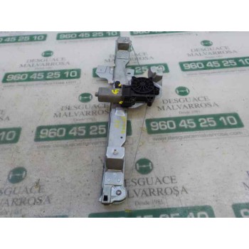 ELEVALUNAS DELANTERO DERECHO 807206838R 128001071E 128001071E