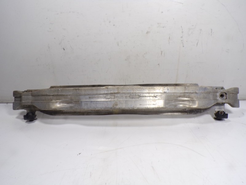 Recambio de refuerzo paragolpes delantero para audi a6 berlina (4f2) 2.7 tdi referencia OEM IAM 4F0807111  