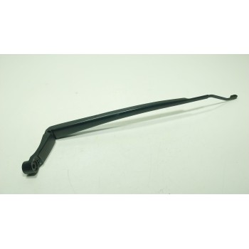 BRAZO LIMPIA DELANTERO DERECHO 852110D290 