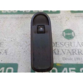 MANDO ELEVALUNAS DELANTERO DERECHO 254217475R 