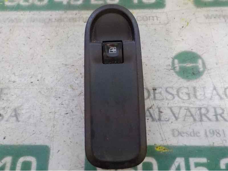 Recambio de mando elevalunas delantero derecho para dacia duster 1.5 dci diesel fap cat referencia OEM IAM 254217475R  
