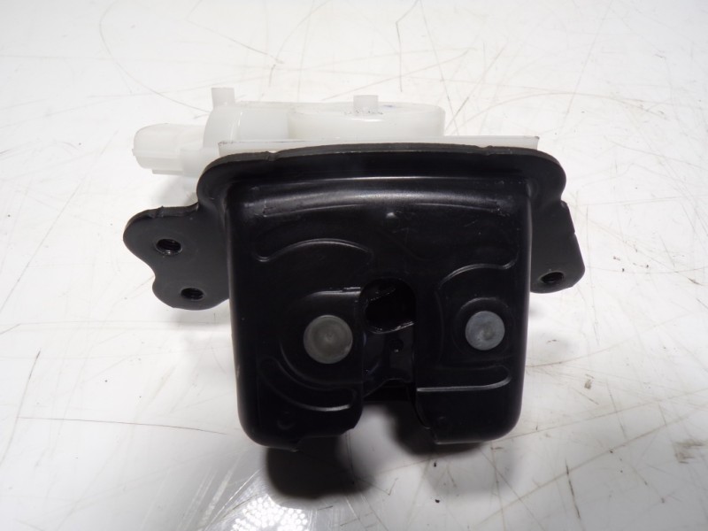 Recambio de cerradura maletero / porton para toyota rav4 hybrid 4x2 advance referencia OEM IAM 6935042090  