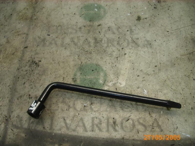 Recambio de llave rueda para suzuki swift berlina (mz) gl (3-ptas.) referencia OEM IAM   