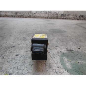 MANDO ELEVALUNAS TRASERO DERECHO 