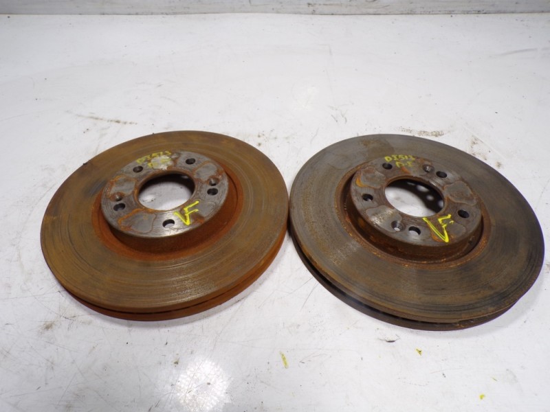 Recambio de disco freno delantero para kia cee´´d 1.4 crdi cat referencia OEM IAM 51712A6600  