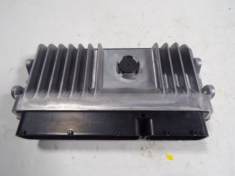 Recambio de centralita motor uce para toyota corolla (e21) referencia OEM IAM 8966602750 8966602750 