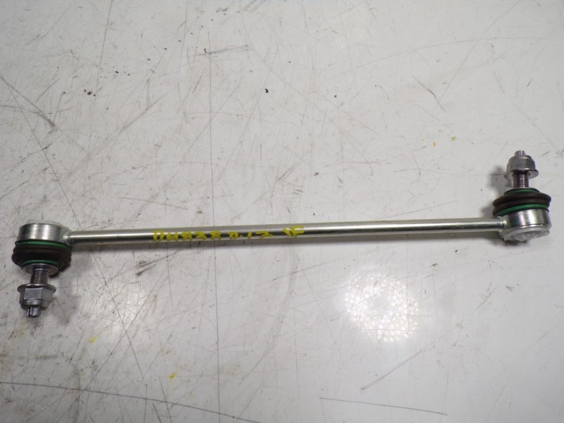 Recambio de tirante delantero izquierdo para toyota proace city 1.2 12v referencia OEM IAM SU001B1574  