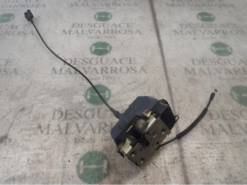 Recambio de cerradura puerta trasera derecha para renault scenic ii confort dynamique referencia OEM IAM   