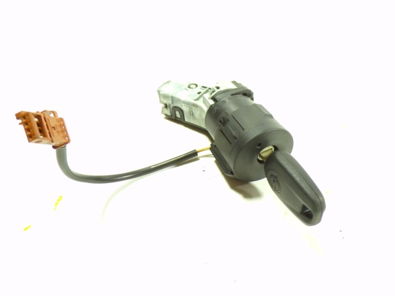 Recambio de antirrobo para opel crossland x 1.2 referencia OEM IAM 3640284  9873257480