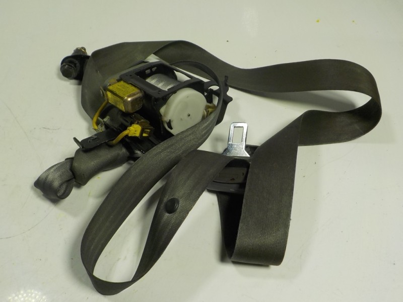 Recambio de cinturon seguridad delantero derecho para kia carens 2.0 turbodiesel cat referencia OEM IAM   