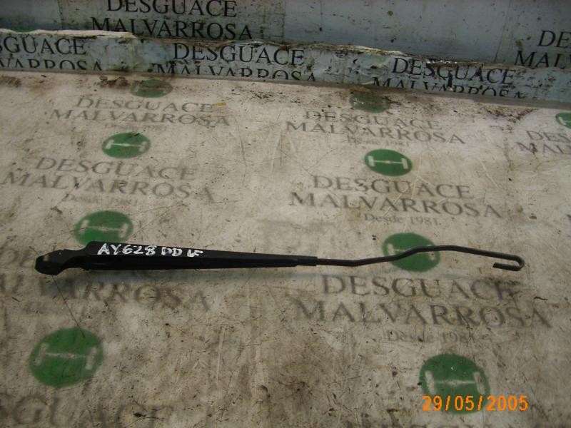 Recambio de brazo limpia delantero derecho para citroën xsara berlina 2.0 hdi magic (66kw) referencia OEM IAM   