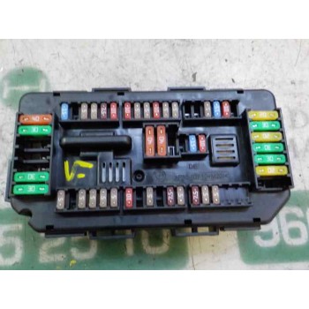 CAJA RELES / FUSIBLES 61149224866 933787902 