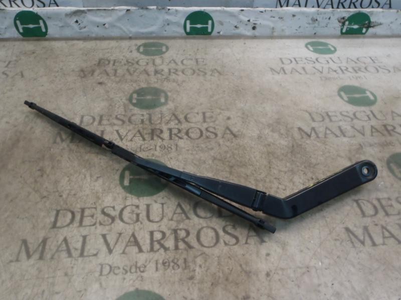Recambio de brazo limpia trasero para nissan x-trail (t30) titanium referencia OEM IAM 287818H310  