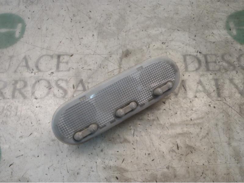 Recambio de piloto interior para renault scenic ii confort dynamique referencia OEM IAM   