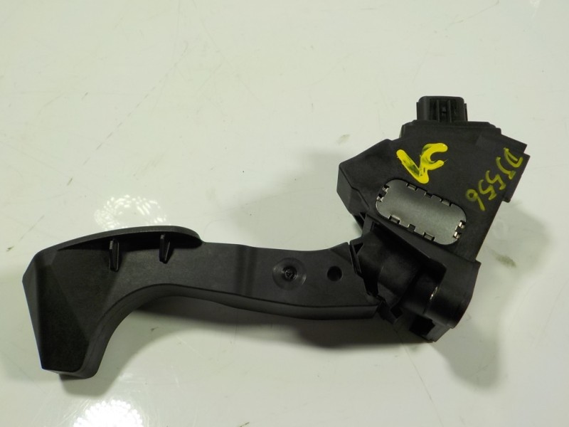 Recambio de potenciometro pedal para lexus nx 300h 2wd referencia OEM IAM 781100W040 781100W040 