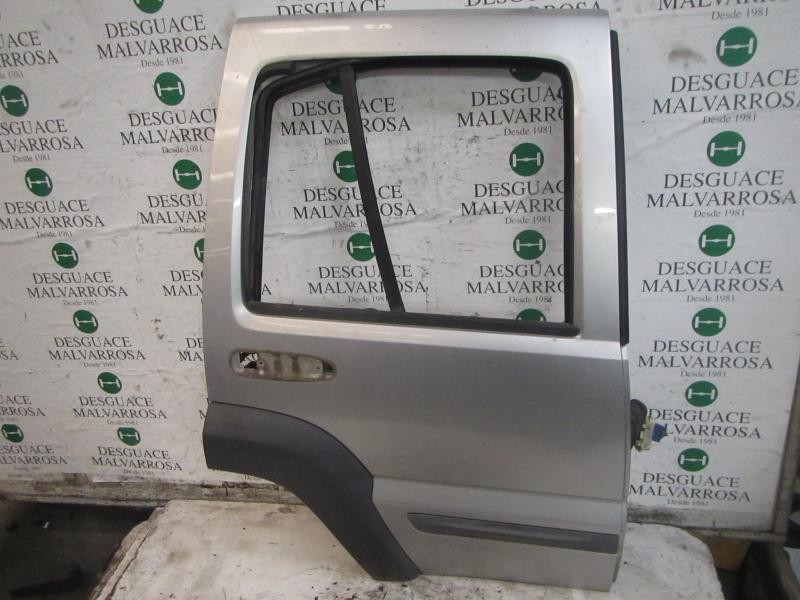 Recambio de puerta trasera derecha para chrysler jeep cherokee (kj) 2.5 crd cat referencia OEM IAM   