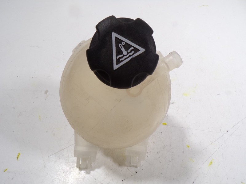 Recambio de deposito expansion para opel crossland x 1.2 referencia OEM IAM 3637681  