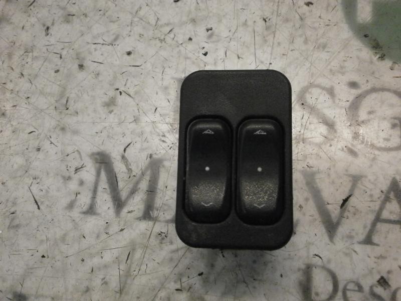 Recambio de mando elevalunas delantero izquierdo para opel combo (corsa c) familiar referencia OEM IAM   