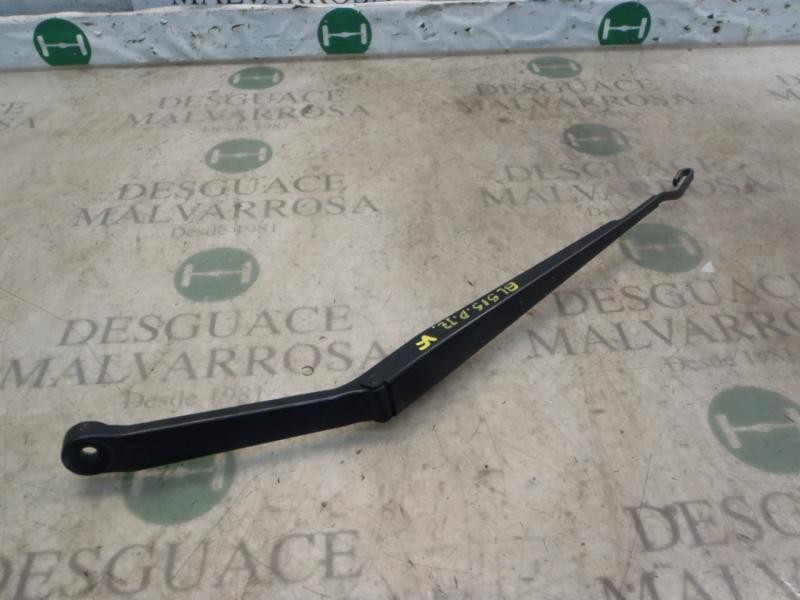 Recambio de brazo limpia delantero izquierdo para nissan x-trail (t30) titanium referencia OEM IAM 288818H900  