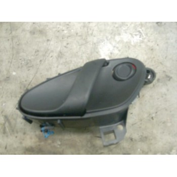 MANETA INTERIOR DELANTERA IZQUIERDA 