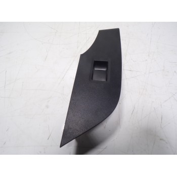 MANDO ELEVALUNAS TRASERO DERECHO 7427142110 7427142110 