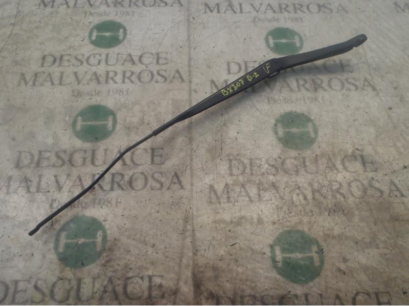 Recambio de brazo limpia delantero izquierdo para renault megane ii classic berlina dynamique referencia OEM IAM   