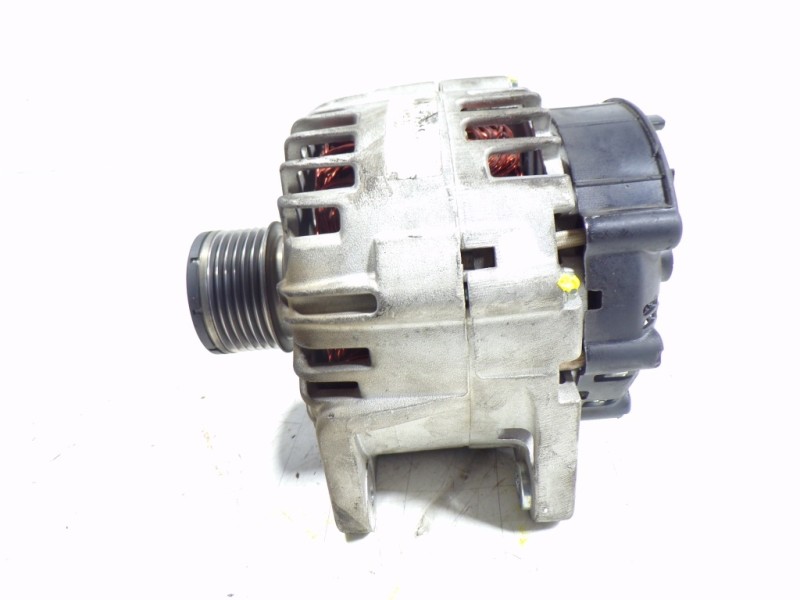Recambio de alternador para renault megane iii berlina 5 p 1.5 dci diesel fap referencia OEM IAM   