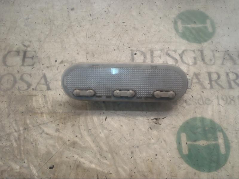 Recambio de piloto interior para renault megane ii classic berlina dynamique referencia OEM IAM   