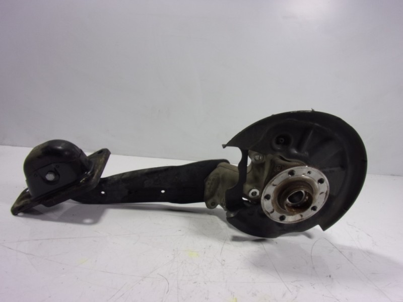 Recambio de mangueta trasera izquierda para skoda kodiaq 2.0 tdi referencia OEM IAM 5QF505435F  