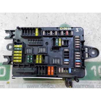 CAJA RELES / FUSIBLES 