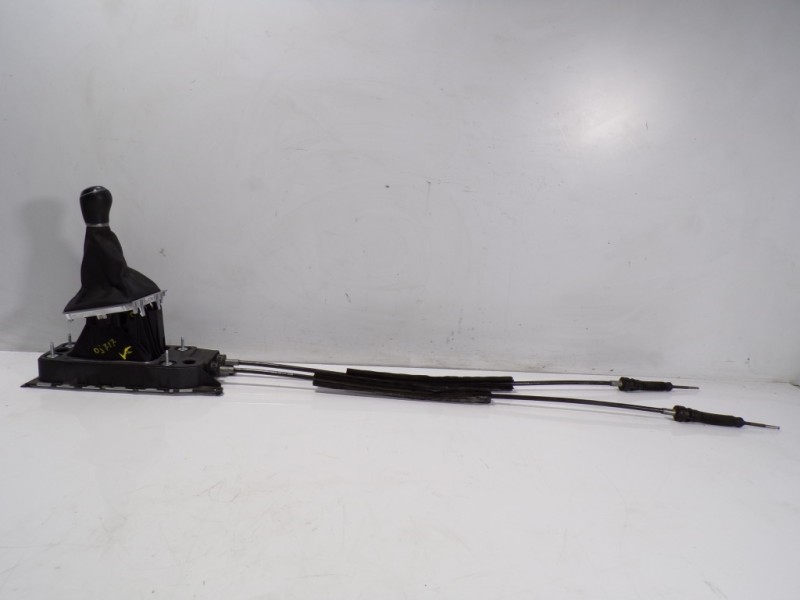 Recambio de palanca cambio para volkswagen golf vii lim. 1.0 tsi referencia OEM IAM 5Q0711049AN 5Q0711049AN 