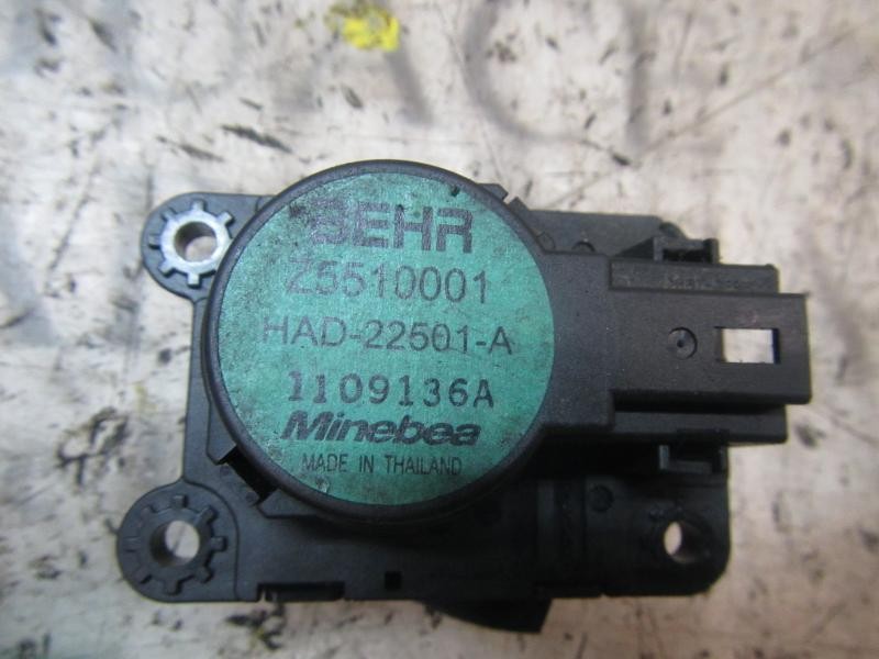 Recambio de motor apertura trampillas climatizador para peugeot 308 active referencia OEM IAM  Z5510001 Z5510001