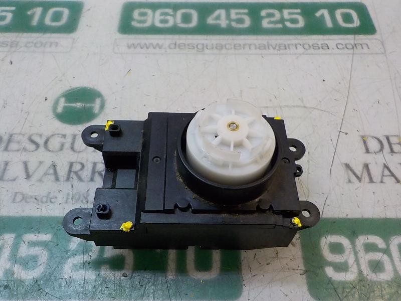 Recambio de mando multifuncion para bmw serie 5 touring (e61) 520d referencia OEM IAM 65826944884 6944884 