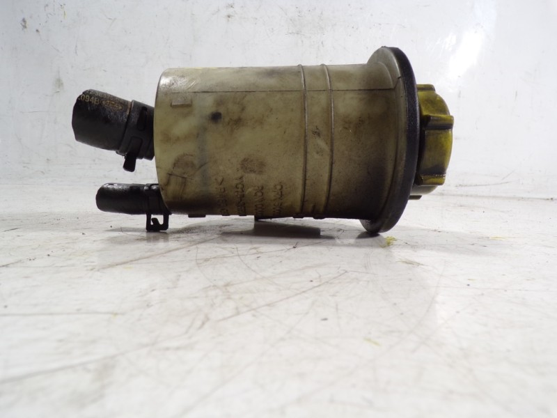 Recambio de deposito servo para land rover discovery 4 tdv6 se referencia OEM IAM QFX500060  