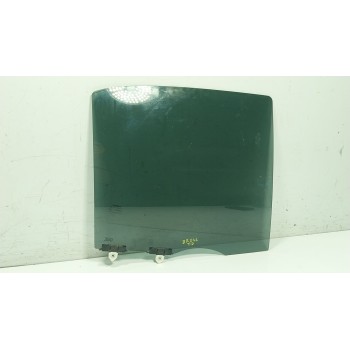 CRISTAL PUERTA TRASERO DERECHO 681030D021 