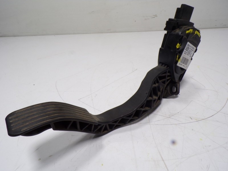 Recambio de potenciometro pedal para peugeot 2008 (--.2013) 1.6 16v e-hdi fap referencia OEM IAM 1601CW 9671433780 6PV00994941