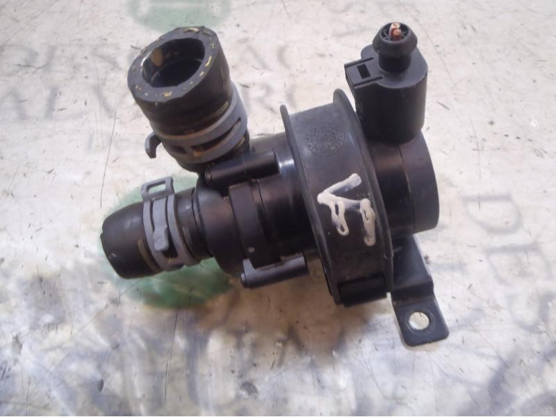 Recambio de valvula intercambio de calefaccion para volkswagen polo (6r1) 1.2 tsi referencia OEM IAM 1K0965561L  