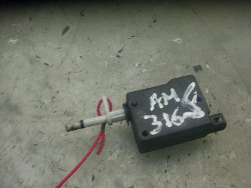 Recambio de motor c/c porton para lancia lybra station wagon 1.9 jtd referencia OEM IAM   