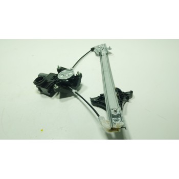 ELEVALUNAS DELANTERO DERECHO 698100D600 857100D460 