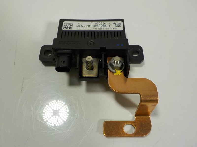 Recambio de modulo electronico para mercedes-benz clase v (w447) v220d exclusive largo (447.813) referencia OEM IAM A0009822023 