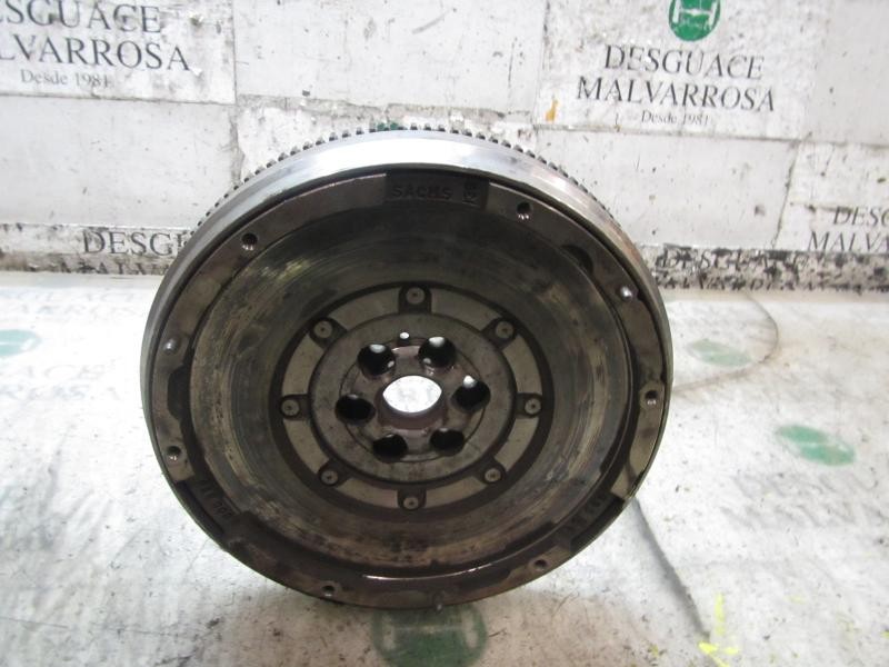 Recambio de volante motor para peugeot 308 active referencia OEM IAM 0532X4  