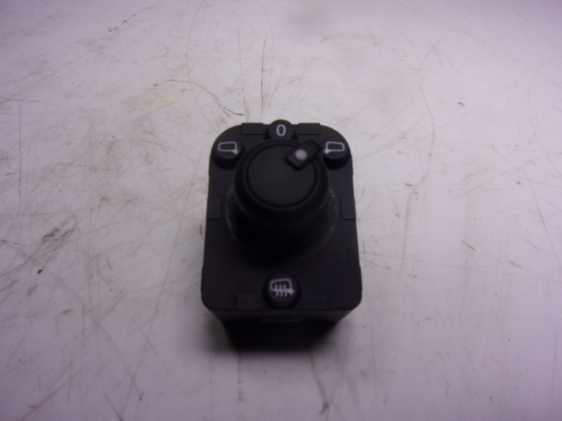 Recambio de mando retrovisor para audi q2 (gab) 1.6 tdi referencia OEM IAM 4M0959565K 4M0959565K 