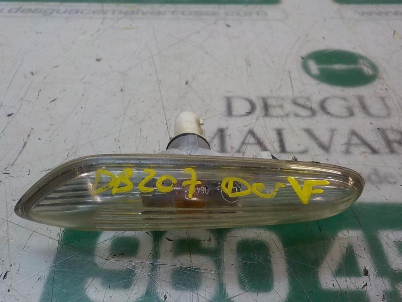 Recambio de piloto lateral derecho para bmw serie 5 touring (e61) 520d referencia OEM IAM 63137165742  