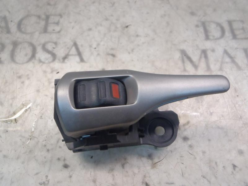 Recambio de maneta interior trasera izquierda para toyota auris luna referencia OEM IAM   