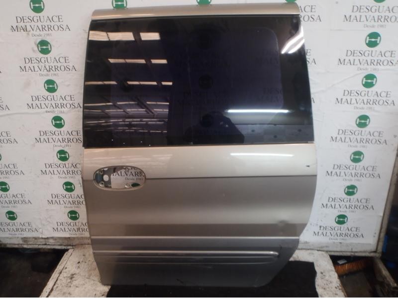 Recambio de puerta lateral izquierda para kia carnival ii 2.9 cdri ex referencia OEM IAM   