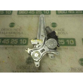 ELEVALUNAS TRASERO DERECHO 