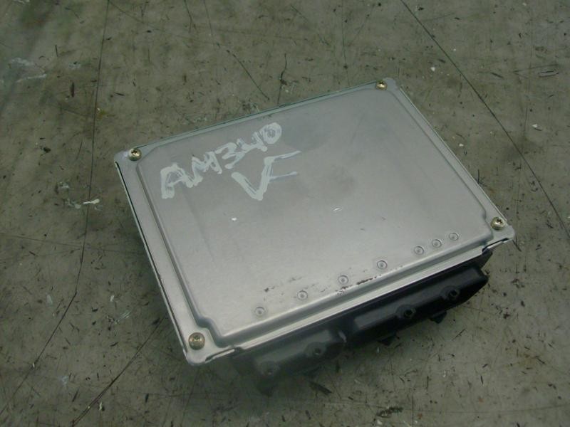 Recambio de centralita motor uce para audi a6 berlina (4b2) 2.4 (121kw) referencia OEM IAM  4B0907552C 0261204767