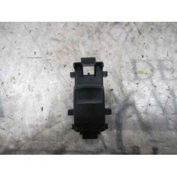 MANDO ELEVALUNAS DELANTERO DERECHO 