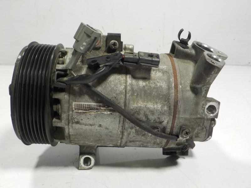 Recambio de compresor aire acondicionado para renault captur 1.2 tce energy referencia OEM IAM 926000734R  